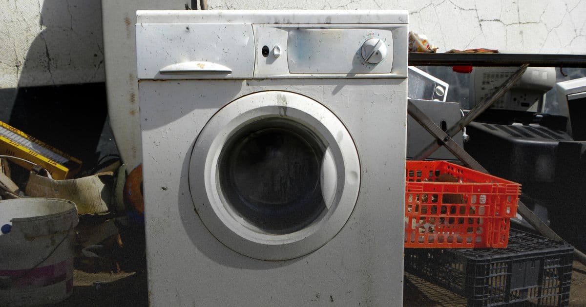 How to Dispose of Appliances (7 Options)