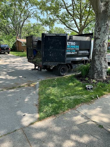 Metro Load Runners Junk Removal - Dumpster rental in Detroit, Michigan