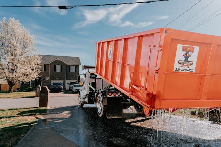 Underdog Dumpster - Dumpster rental in Clarksville, Tennessee