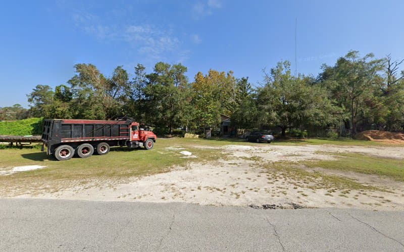 Beaver Dump Truck Services - Dumpster rental in Live Oak, Florida
