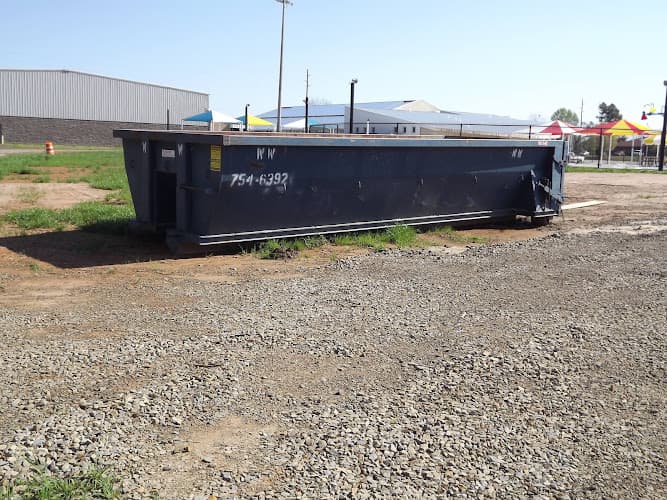 W&W Disposal Service C.R. - Dumpster rental in Clarksville, Arkansas