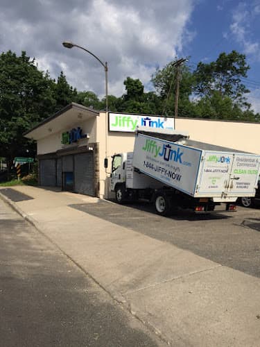 Jiffy Junk - Dumpster rental in West Babylon, New York