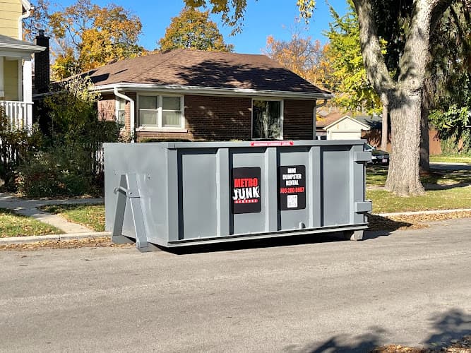 Metro Junk Removal - Dumpster rental in Oak Park, Illinois