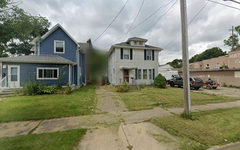 Lindsay Disposal - Dumpster rental in Jackson, Michigan