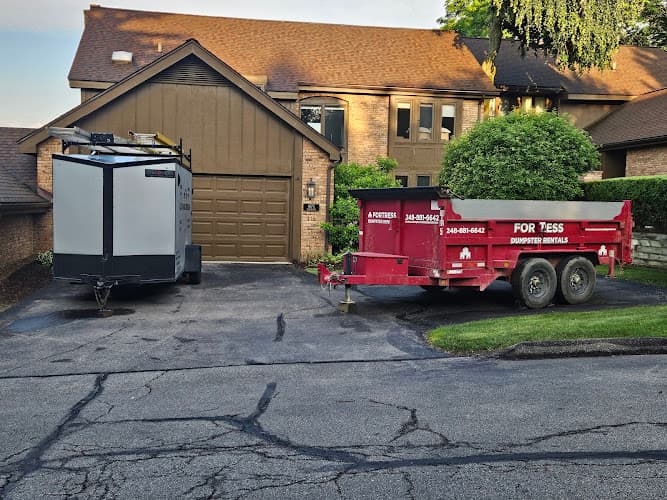 Fortress Dumpster Rentals - Dumpster rental in Davisburg, Michigan
