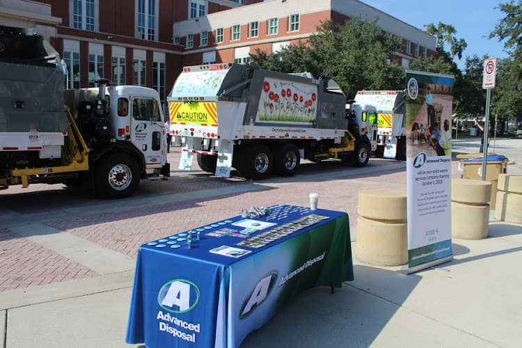 WM - Osceola Hauling - Dumpster rental in Kissimmee, Florida