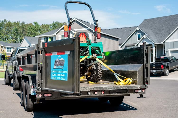 Bin Waiting - Dumpster rental in Brush Prairie, Washington