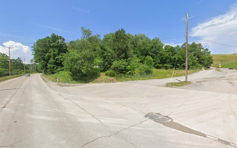 Elk Run Roll-Off Services Inc - Dumpster rental in Rogers, Ohio