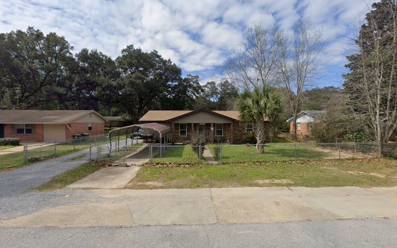 Bonner Hauling - Dumpster rental in Pensacola, Florida