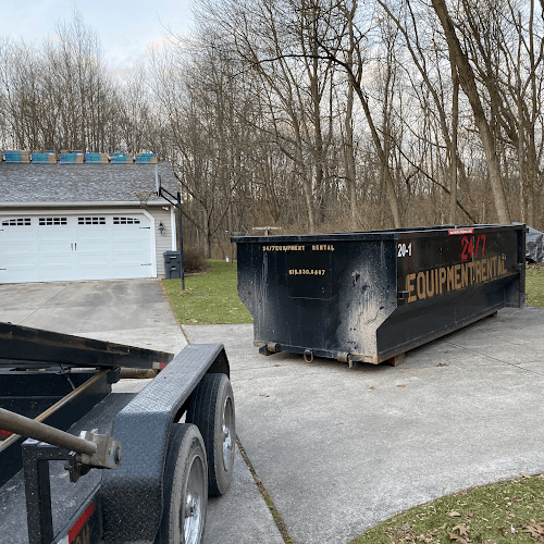 24/7 equipment rental - Dumpster rental in Grand Rapids, Michigan