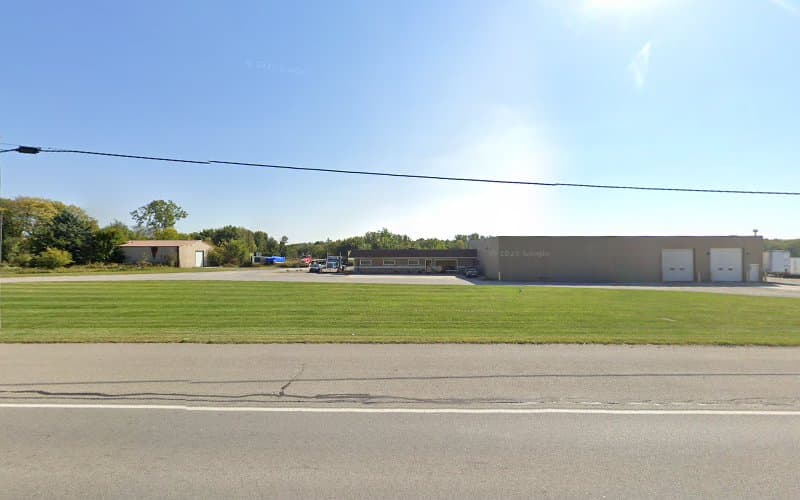 Noble County Roll Off/Noble Specialized Transport - Dumpster rental in Kendallville, Indiana