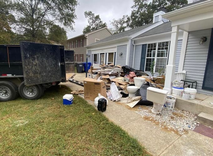 Piece Of Junk Removal - Dumpster rental in Elmont, New York