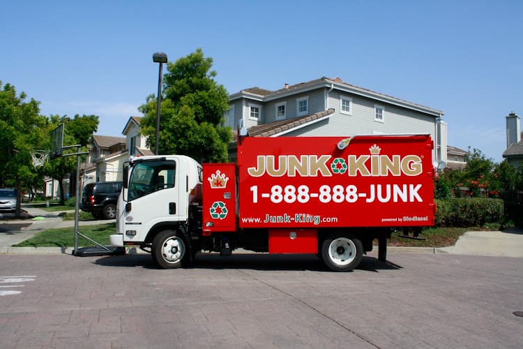 Junk King Birmingham - Dumpster rental in Birmingham, Alabama