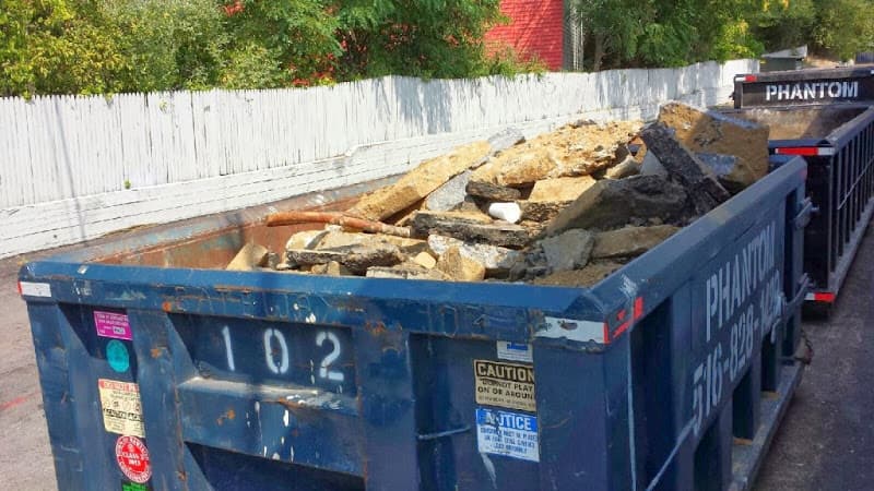 Phantom Carting - Dumpster rental in Plainview, New York
