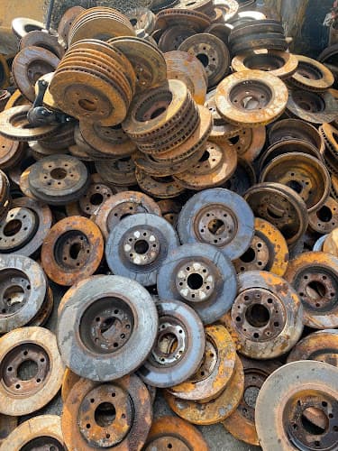 J&J Junk removal and pick up metal free - Dumpster rental in Brooklyn, New York