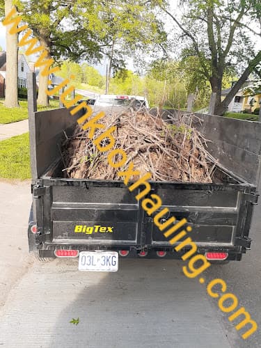 Junk Box Hauling & Junk Removal - Dumpster rental in St Joseph, Missouri