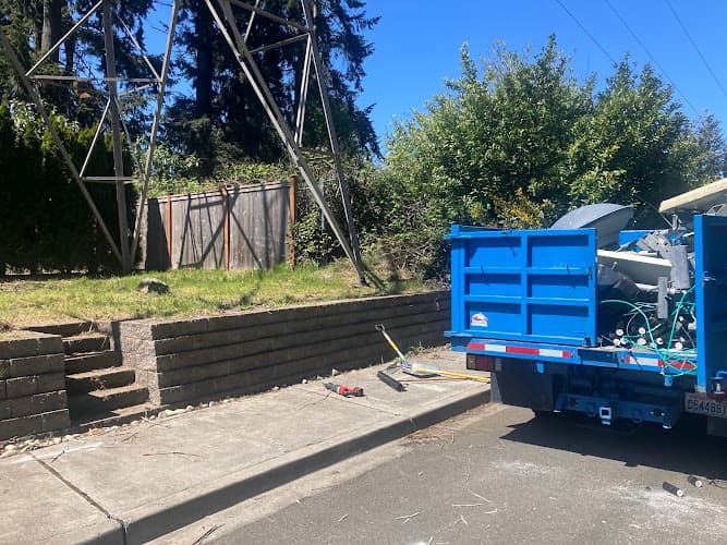 D.H Services - Dumpster rental in Seattle, Washington
