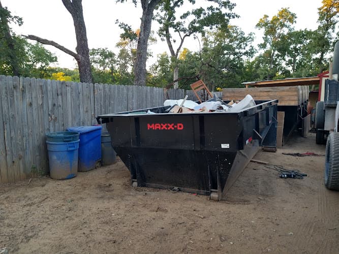 Fresh start junk & trash removal - Dumpster rental in Valley View, Texas
