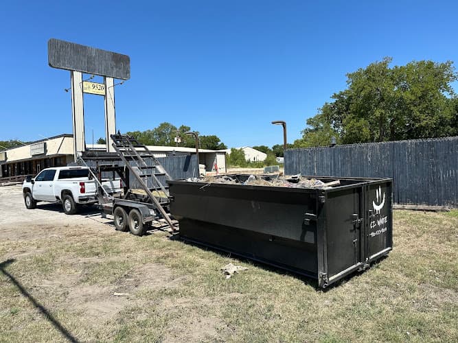 CZ Waste - Dumpster rental in Palmer, Texas