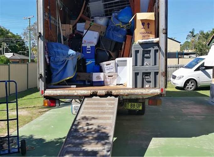 junkisremoved - Dumpster rental in Kent, Washington
