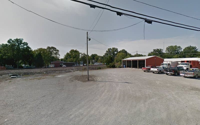 Loyd Hauling LLC - Dumpster rental in Pinckneyville, Illinois