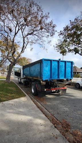Walgon Dumpster & Roll Off Service LLC - Dumpster rental in Los Angeles, California