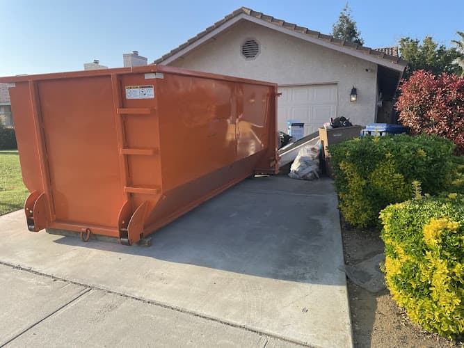 Summit Dumpster Rentals - Dumpster rental in Bakersfield, California