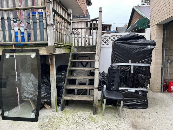 Global Junk and Moving Service LLC - Dumpster rental in Rego Park, New York