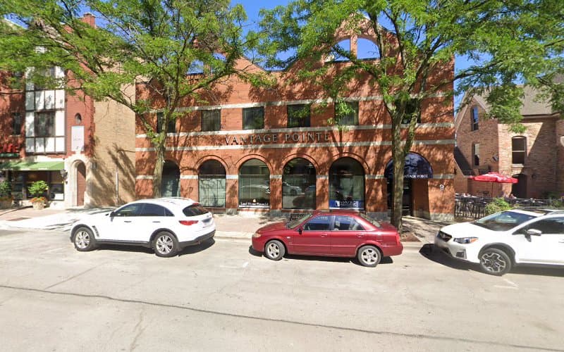 Early Bird Disposal Inc - Dumpster rental in Arlington Heights, Illinois