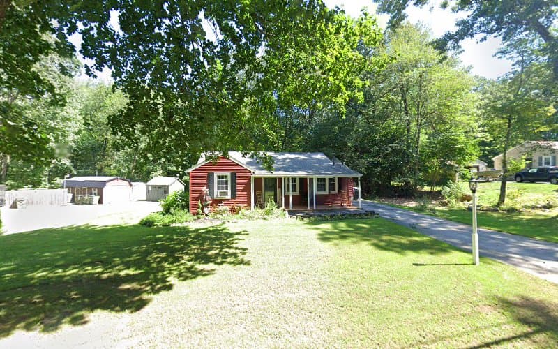 Burdett’s Trash Pickup - Dumpster rental in Spencer, Massachusetts