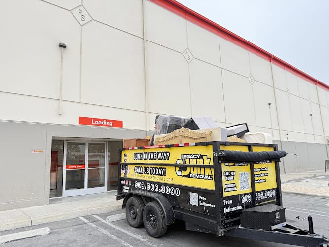 Legacy Junk Removal - Dumpster rental in North Hollywood, California