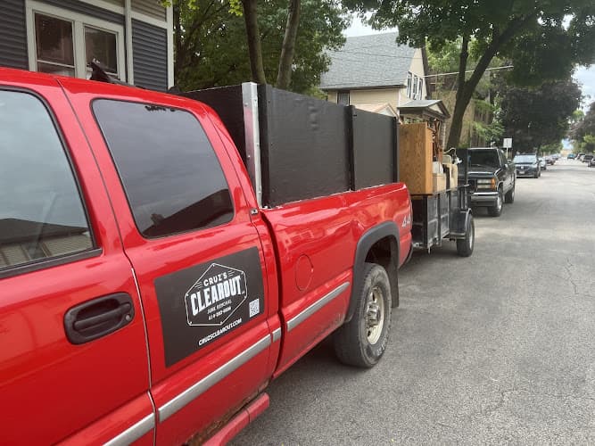 Cruz's Clearout - Dumpster rental in Waukesha, Wisconsin