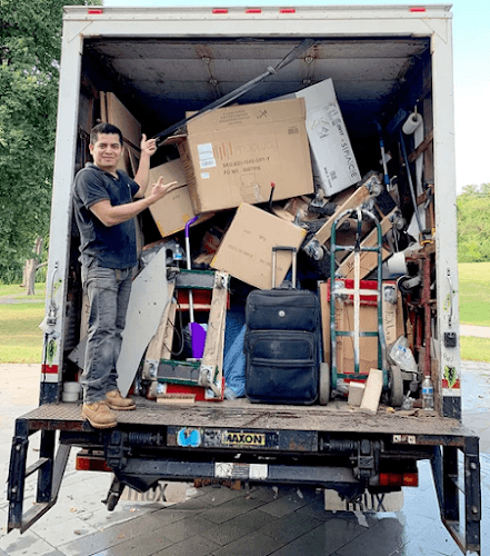 Manhattan Haulings And Junk Removal - Dumpster rental in Manhattan Beach, California