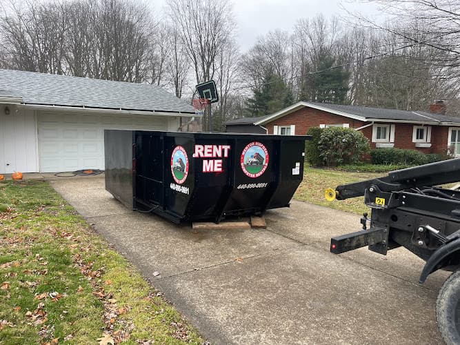 Mentor Disposal Junk Removal & Dumpsters - Dumpster rental in Mentor, Ohio