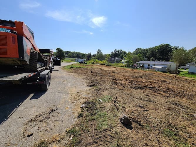 Four C's Services LLC - Dumpster rental in Winfield, Missouri