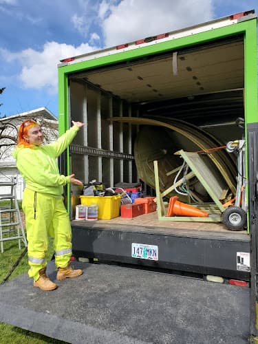 Frog & Toad Hauling - Dumpster rental in Portland, Oregon
