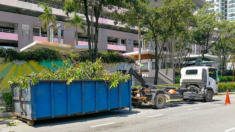 Karr Dumpster & Flatbed Service Inc - Dumpster rental in Irwin, Pennsylvania