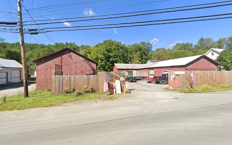 E-Z Trash Llc - Dumpster rental in St Johnsbury, Vermont