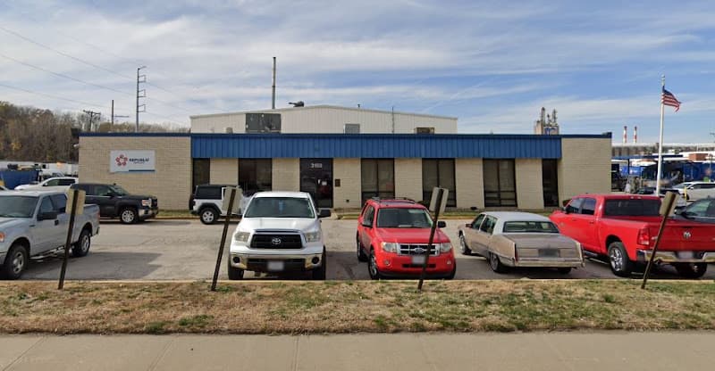 Republic Services - Dumpster rental in Kansas City, Kansas