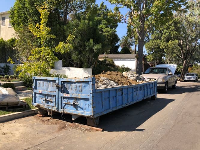 GoldenCoast Dumpster Rental Santa Rosa - Dumpster rental in Santa Rosa, California