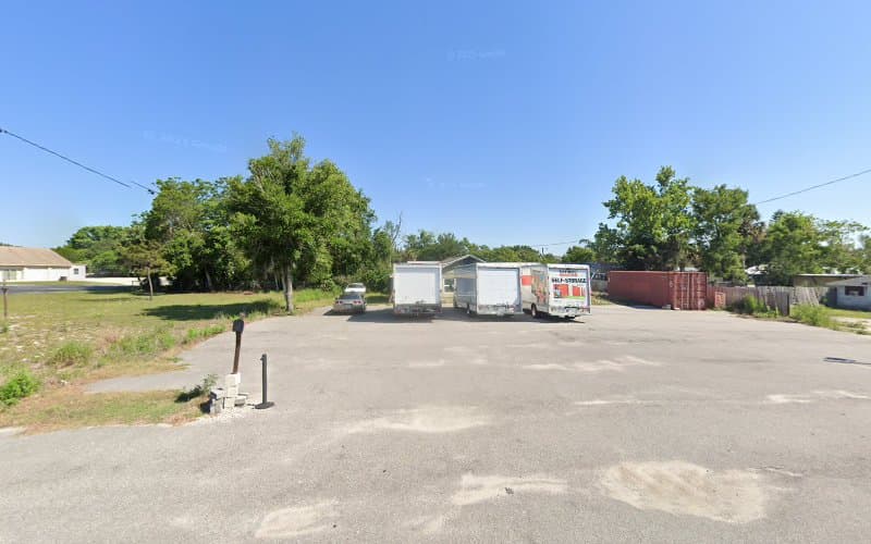 Demo Beez LLC - Dumpster rental in Mt Dora, Florida