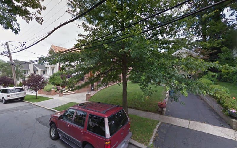 Safeway Carting - Dumpster rental in Little Neck, New York