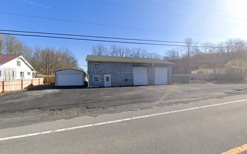 Dave's Sanitation - Dumpster rental in Rainelle, West Virginia