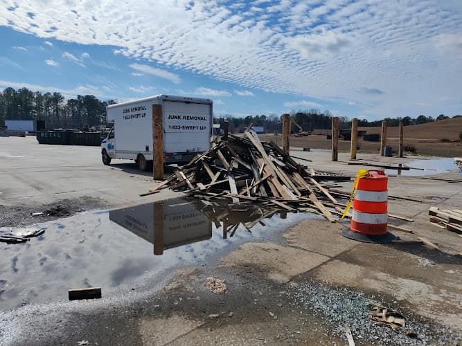 Junk Sweepers LLC - Dumpster rental in Newnan, Georgia