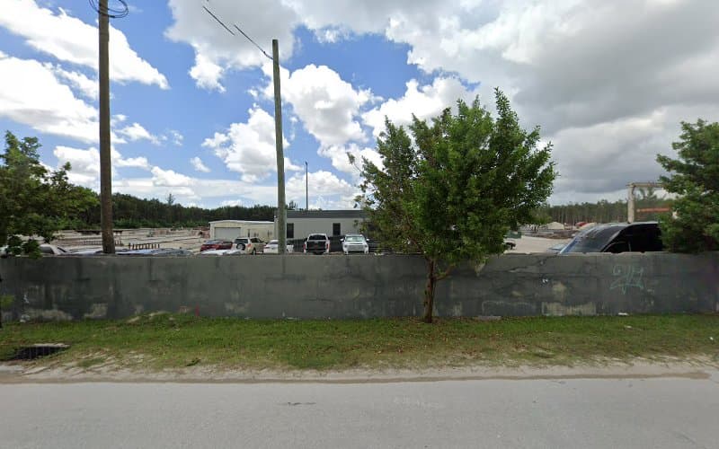 Rock & Dirt Construction Equipment Rental Llc - Dumpster rental in Miami, Florida