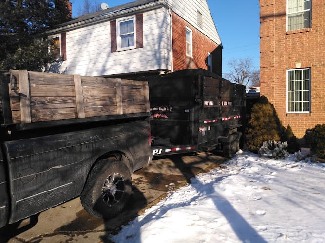 Dump Day Dumpster Rental - Dumpster rental in Detroit, Michigan