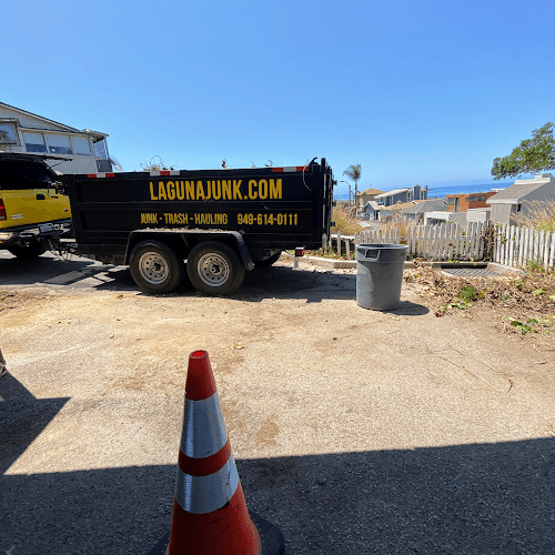 Laguna Junk - Dumpster rental in Laguna Beach, California