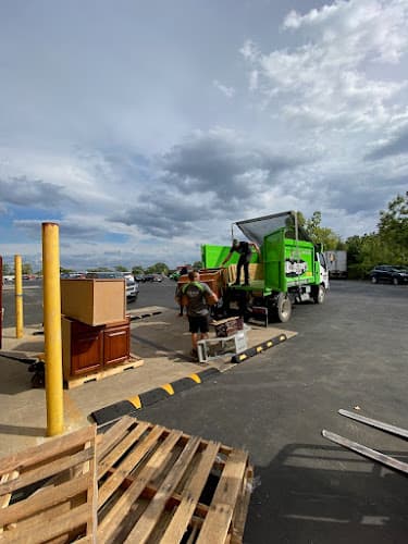 The Junkluggers of Chicago NW Suburbs - Dumpster rental in Elgin, Illinois