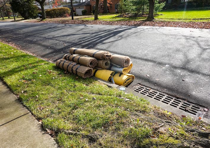 EZ Woodstock Junk Removal - Dumpster rental in Woodstock, Georgia