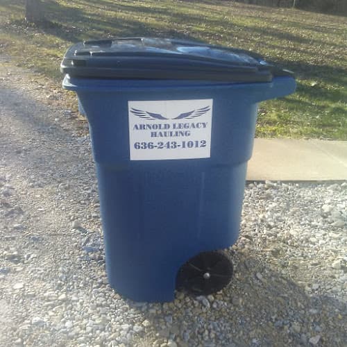 Arnold Legacy Hauling trash service - Dumpster rental in De Soto, Missouri